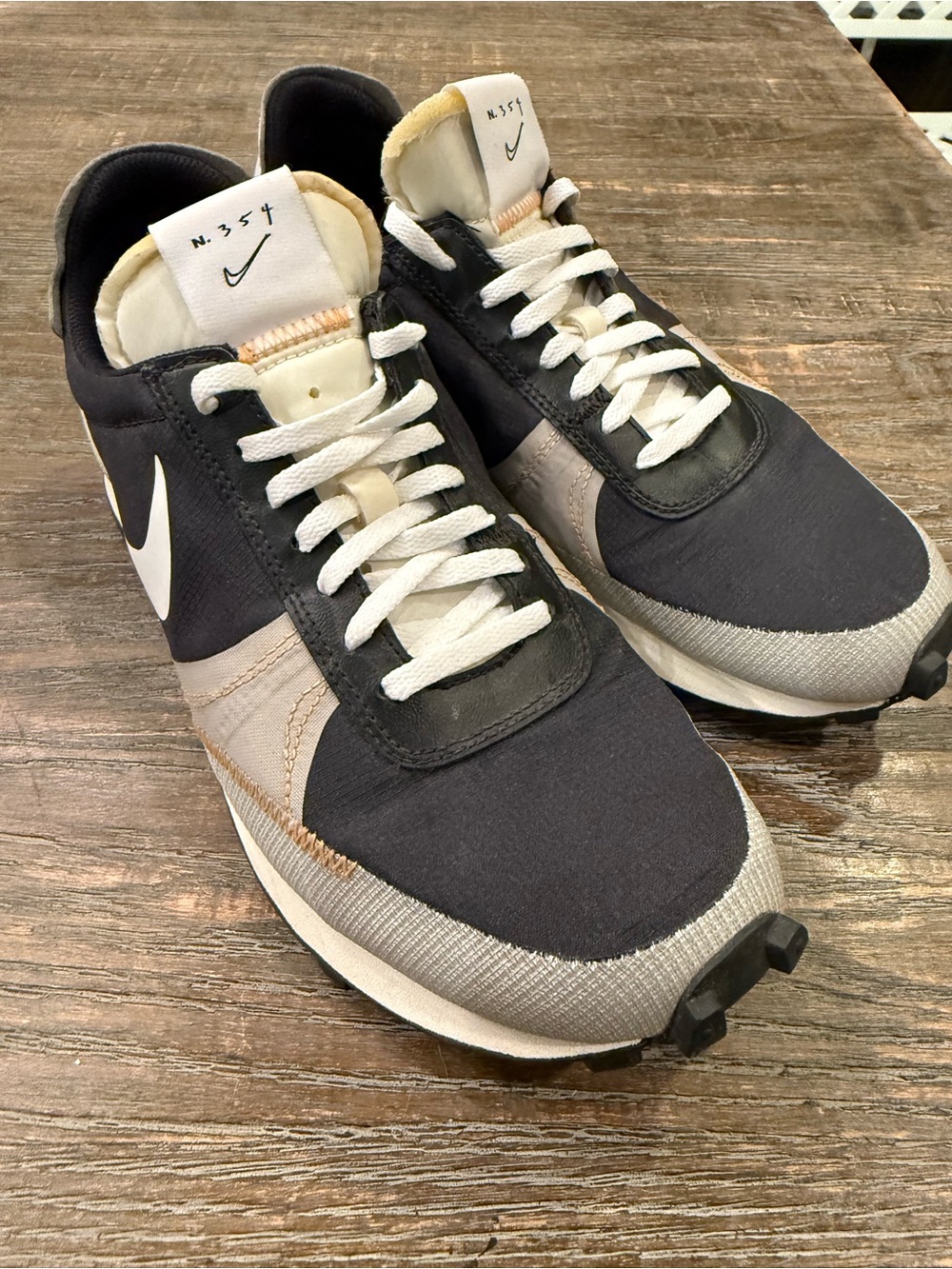 NEW Nike Daybreak Type SE Black Grey No. 354 Men’s Size 9.5